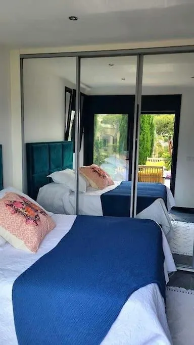T3 Luxe Vue Mer Cassis