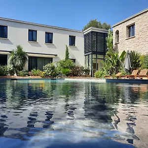 4* Hotel Hpc - Centre - Parking Gratuit & Piscine Chauffee